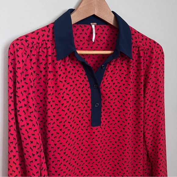FREE PEOPLE Shirt Top Button Collar Red Blue Horse Print Loose Sheer Size S EUC - Picture 2 of 5